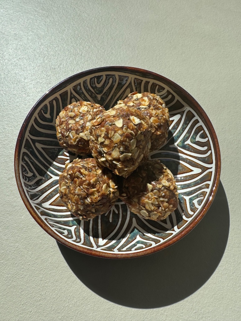 Peanut Butter Oat Energy Bites